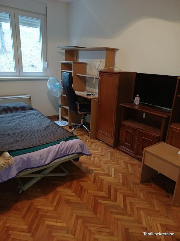 Stan na prodaju u Beogradu, Karaburma, jednoiposoban, 35m2, cena 99000 evra