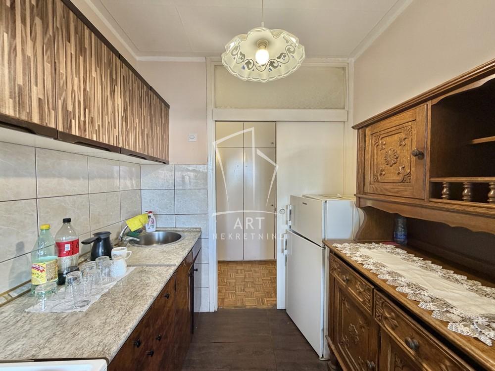 Stan na prodaju u Beogradu, Novi Beograd, dvosoban, 58m2, cena 198000 evra