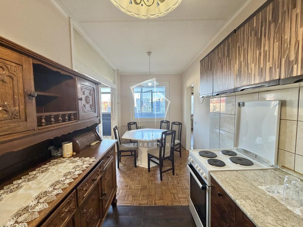 Stan na prodaju u Beogradu, Novi Beograd, dvosoban, 58m2, cena 198000 evra