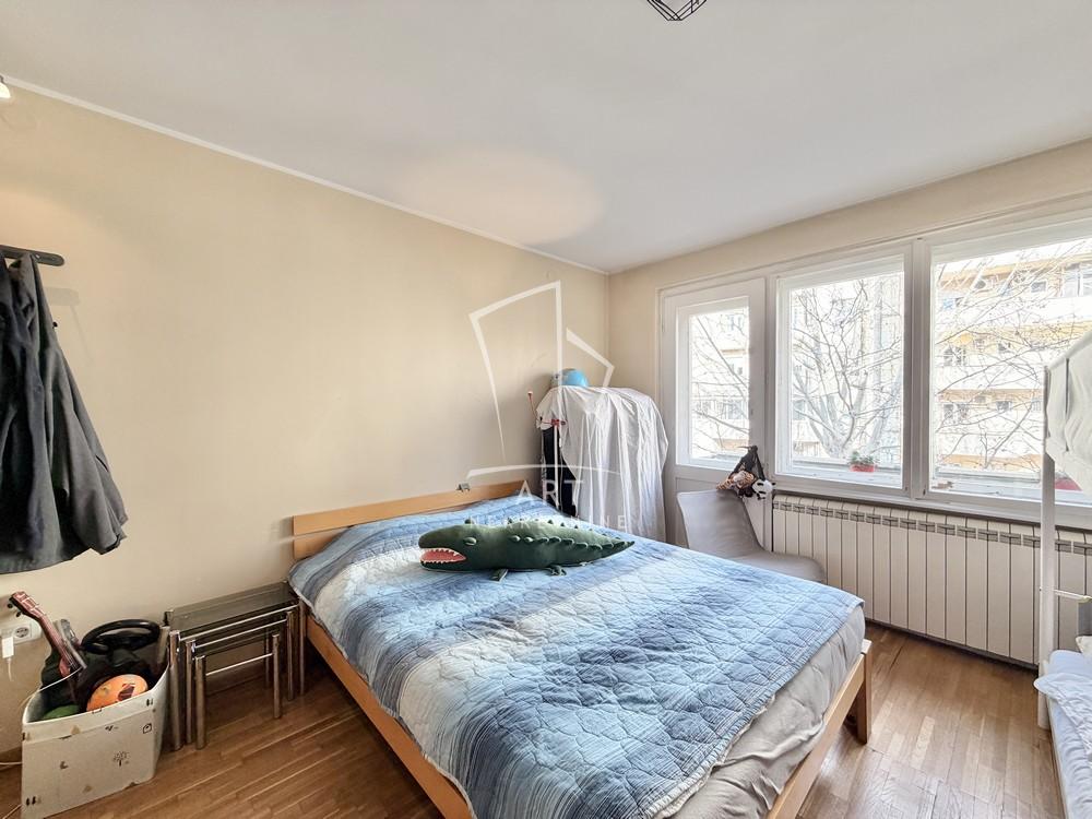 Stan na prodaju u Beogradu, Vračar, dvosoban, 67m2, cena 310000 evra