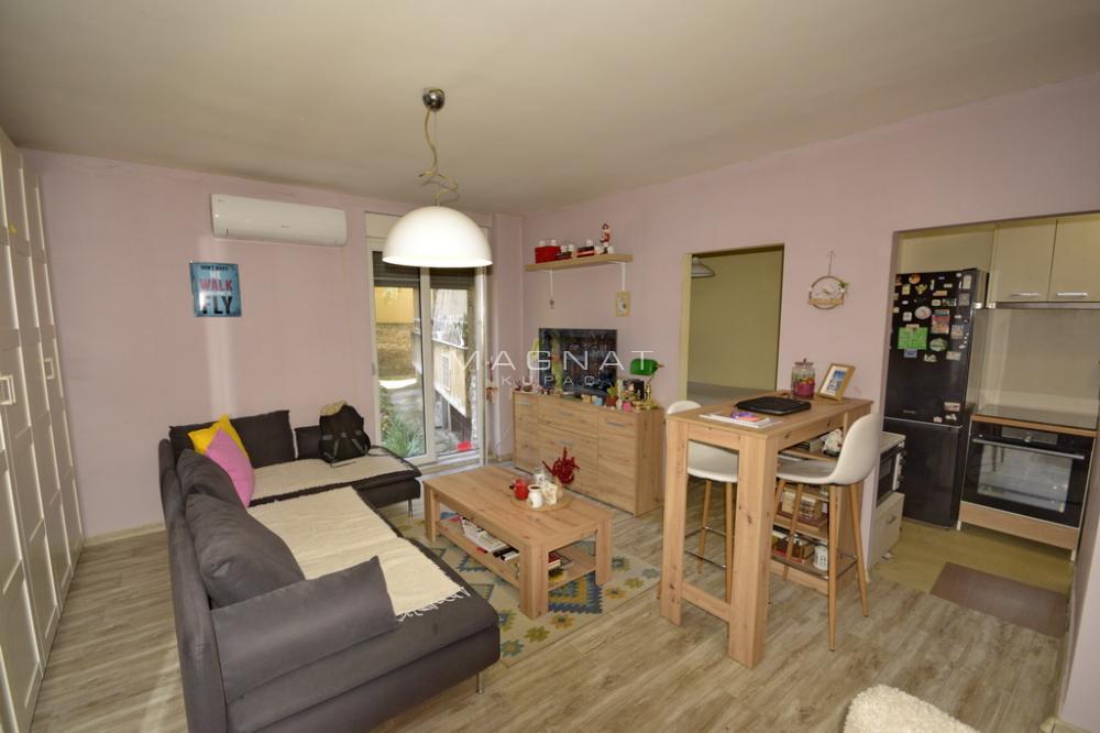 Stan na prodaju u Beogradu, Crveni Krst, jednosoban, 31m2, cena 139500 evra