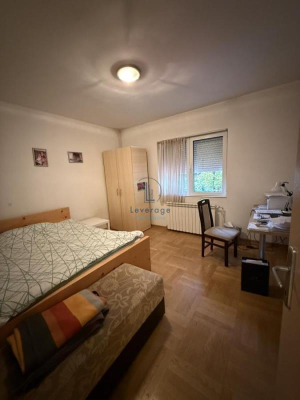 Stan na prodaju u Beogradu, Voždovac, cetvorosoban, 93m2, cena 265000 evra