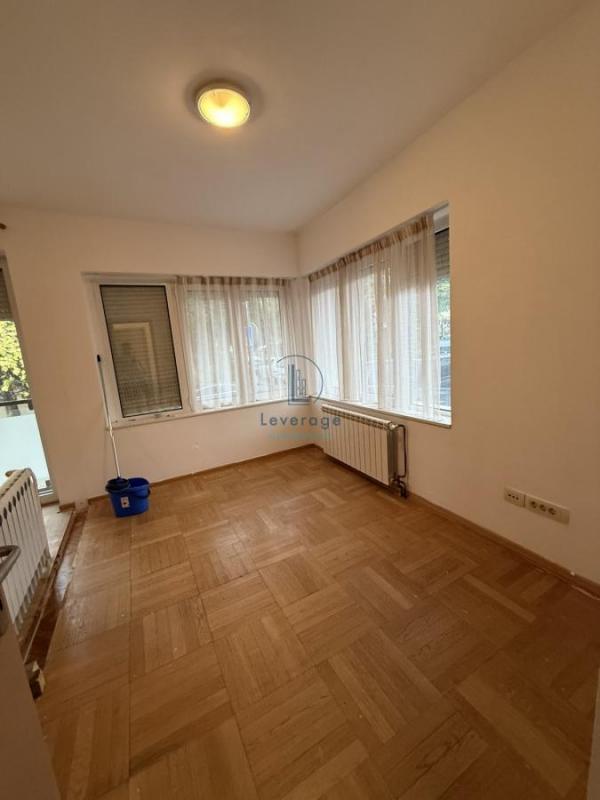 Stan na prodaju u Beogradu, Voždovac, cetvorosoban, 93m2, cena 265000 evra