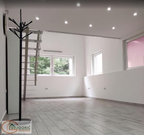 Stan na prodaju u Beogradu, Profesorska kolonija, dvosoban, 59m2, cena 217000 evra