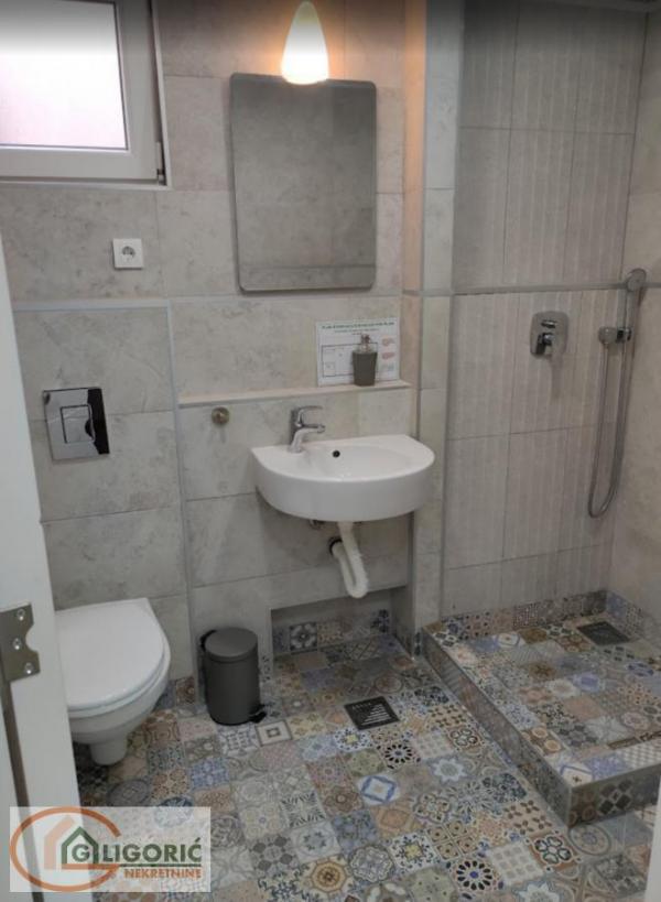 Stan na prodaju u Beogradu, Profesorska kolonija, dvosoban, 59m2, cena 217000 evra