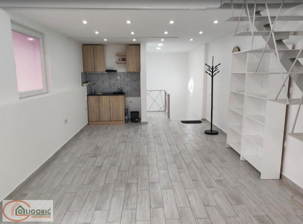 Stan na prodaju u Beogradu, Profesorska kolonija, dvosoban, 59m2, cena 217000 evra