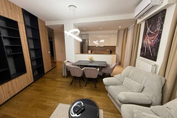 Stan na prodaju u Beogradu, Beograd na vodi, trosoban, 90m2, cena 380000 evra