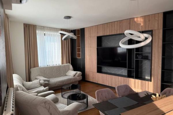 Stan na prodaju u Beogradu, Beograd na vodi, trosoban, 90m2, cena 380000 evra