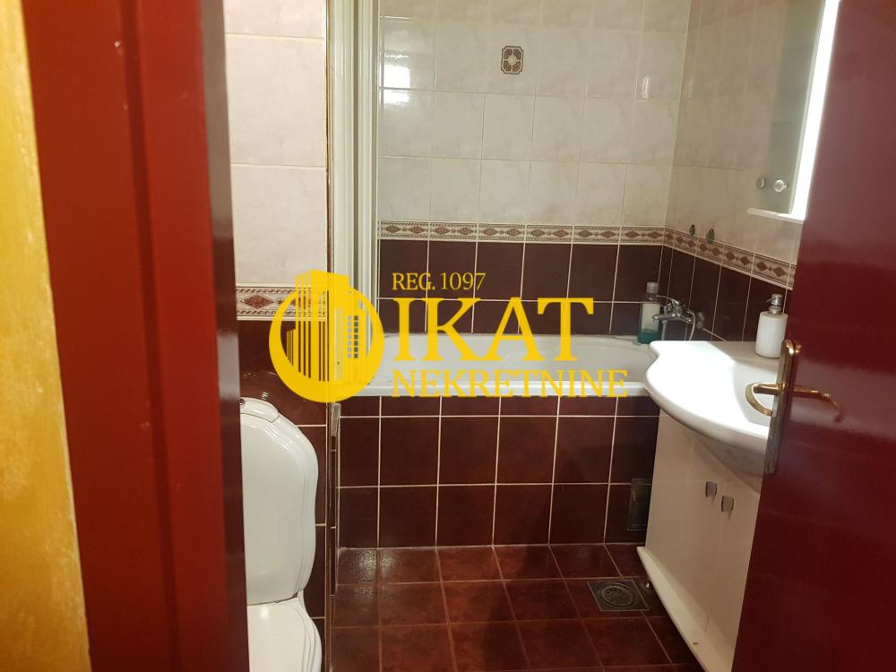 Stan na prodaju u Beogradu, Banovo brdo, cetvorosoban, 142m2, cena 459000 evra