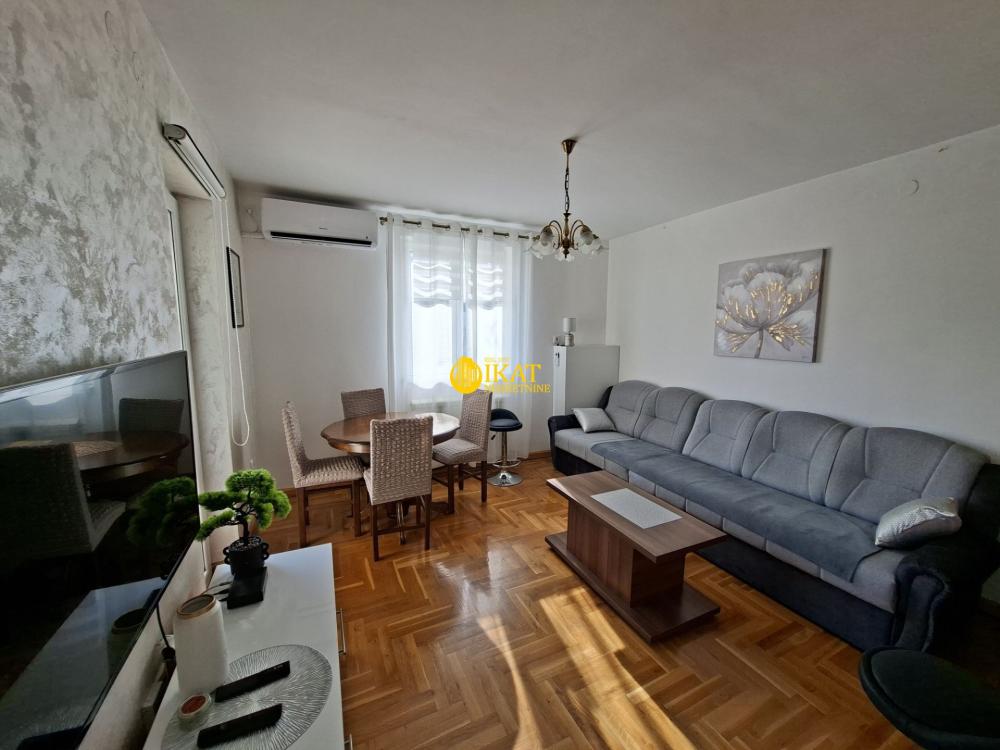 Stan na prodaju u Beogradu, Mirijevo, trosoban, 50m2, cena 160000 evra