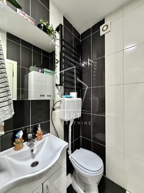 Stan na prodaju u Beogradu, Borča, dvosoban, 30m2, cena 69000 evra