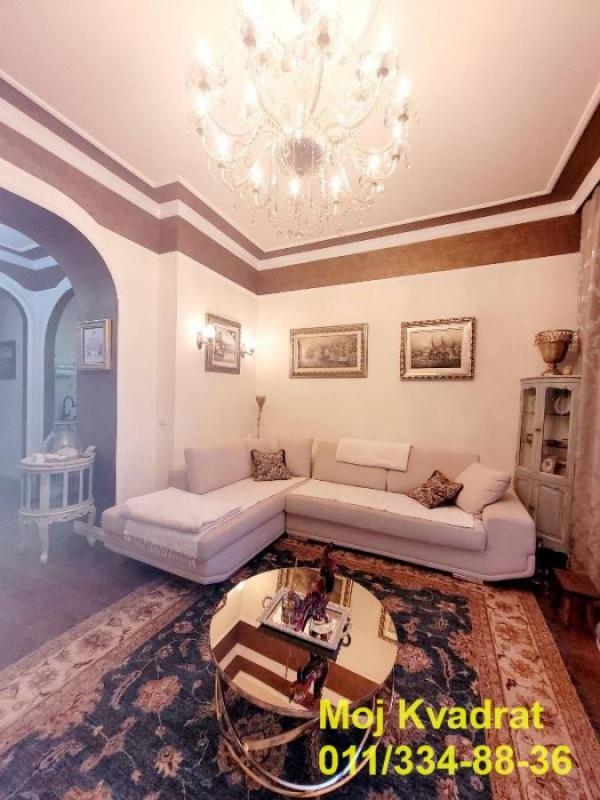 Stan na prodaju u Beogradu, Trg Nikole Pašića, dvosoban, 50m2, cena 260000 evra