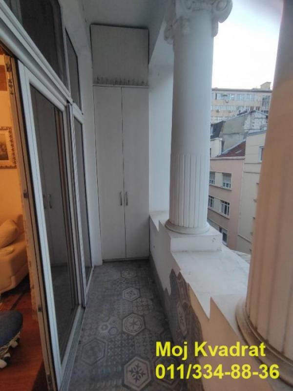 Stan na prodaju u Beogradu, Trg Nikole Pašića, dvosoban, 50m2, cena 260000 evra