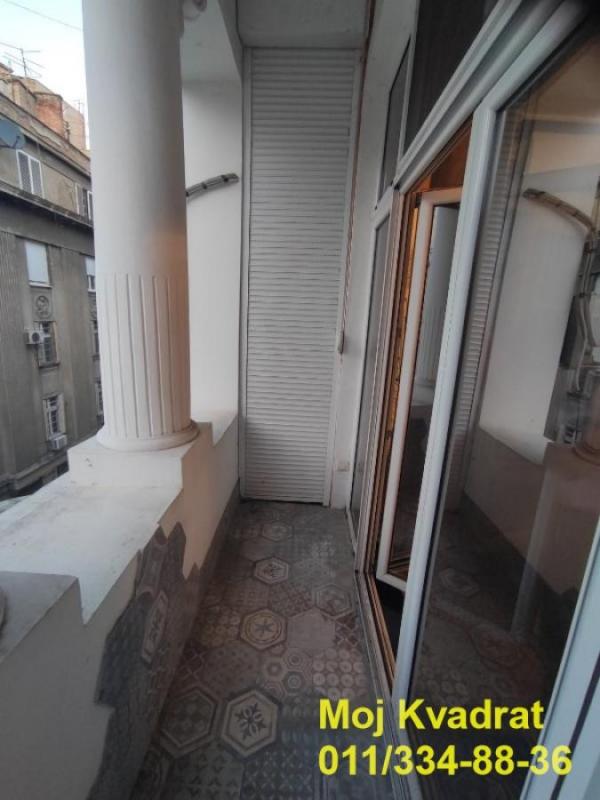 Stan na prodaju u Beogradu, Trg Nikole Pašića, dvosoban, 50m2, cena 260000 evra