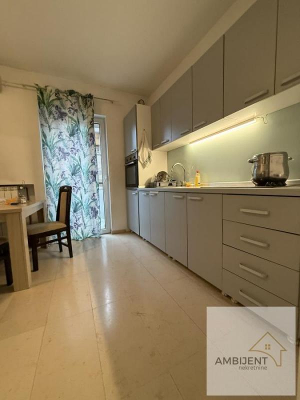 Stan na prodaju u Beogradu, Voždovac, cetvorosoban, 93m2, cena 265000 evra