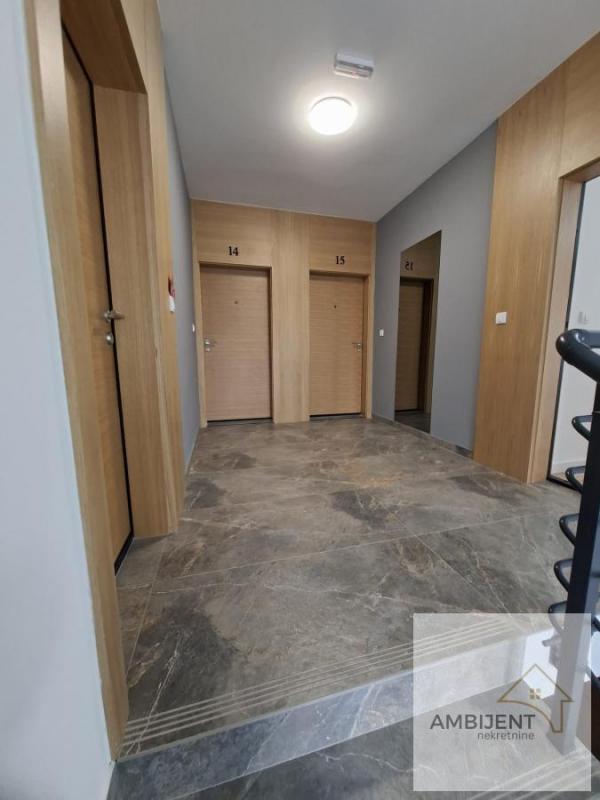 Stan na prodaju u Beogradu, Altina, dvoiposoban, 55m2, cena 101750 evra