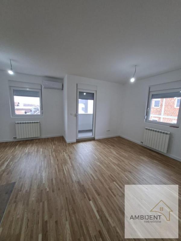 Stan na prodaju u Beogradu, Altina, dvoiposoban, 55m2, cena 101750 evra