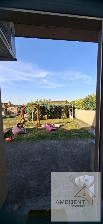 Stan na prodaju u Beogradu, Cara Dušana, trosoban, 55m2, cena 180000 evra