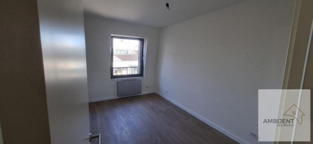 Stan na prodaju u Beogradu, Autokomanda, troiposoban, 133m2, cena 504400 evra