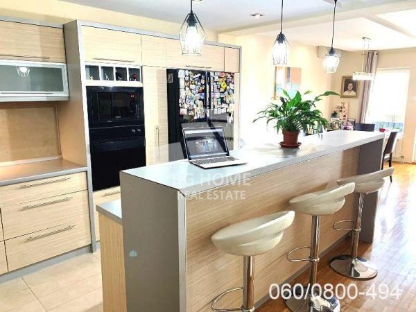 Stan na prodaju u Beogradu, Zvezdara, cetvorosoban, 157m2, cena 390000 evra