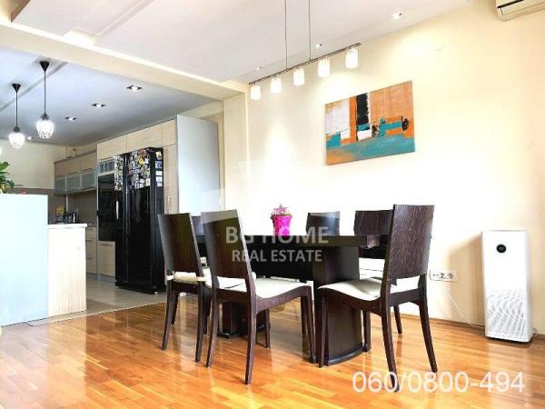 Stan na prodaju u Beogradu, Zvezdara, cetvorosoban, 157m2, cena 390000 evra