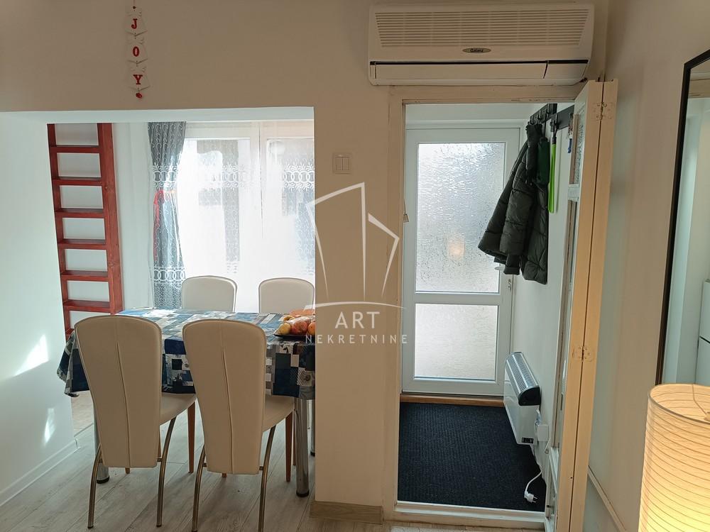 Stan na prodaju u Beogradu, Zemun, jednosoban, 31m2, cena 88000 evra