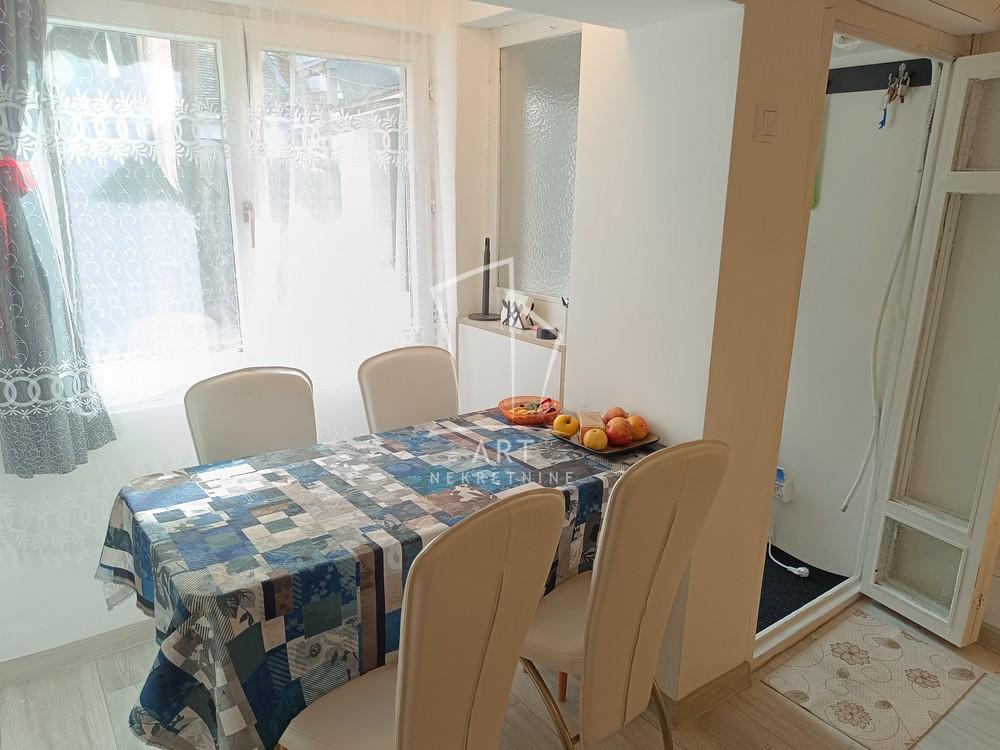 Stan na prodaju u Beogradu, Zemun, jednosoban, 31m2, cena 88000 evra