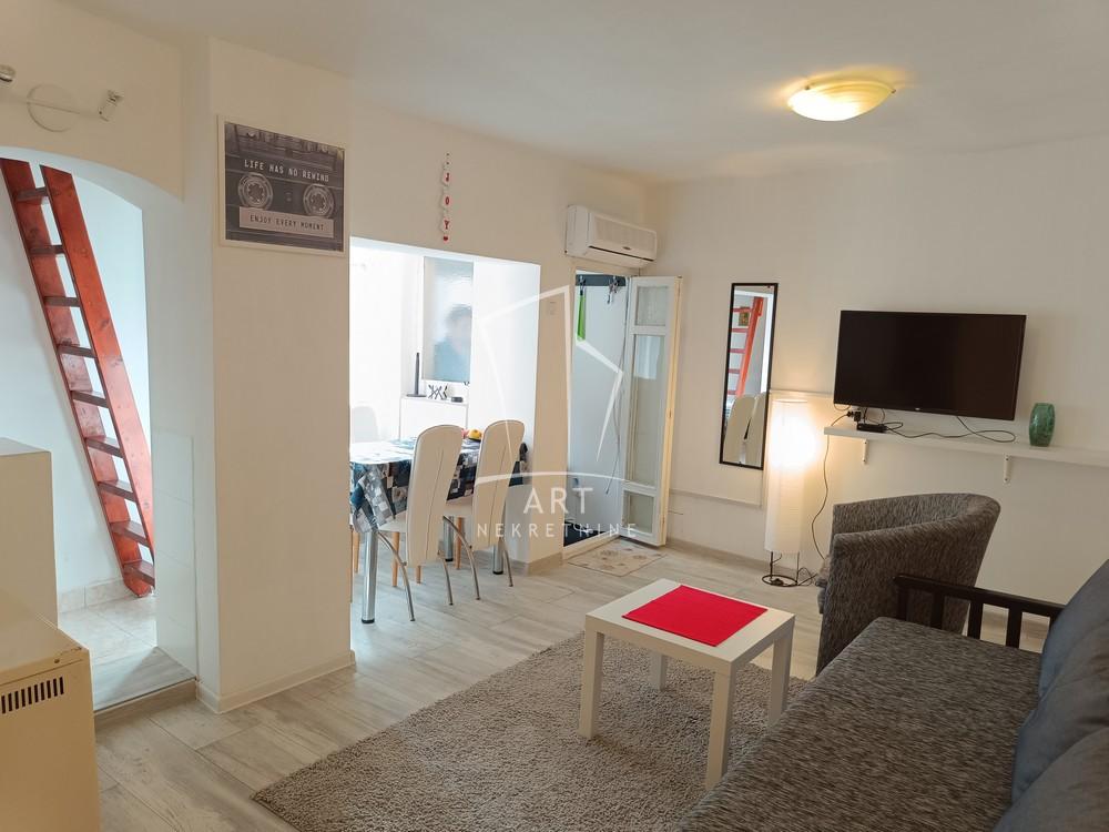 Stan na prodaju u Beogradu, Zemun, jednosoban, 31m2, cena 88000 evra