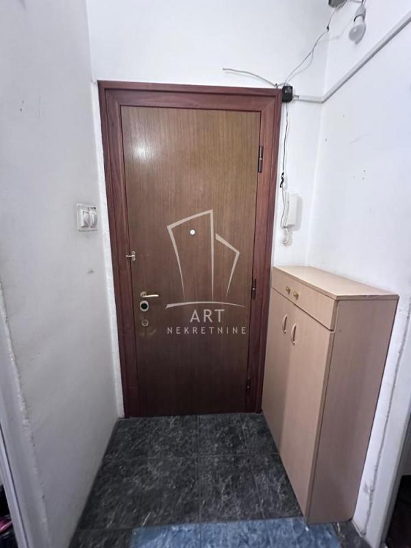 Stan na prodaju u Beogradu, Kalenić pijaca, dvosoban, 46m2, cena 225000 evra