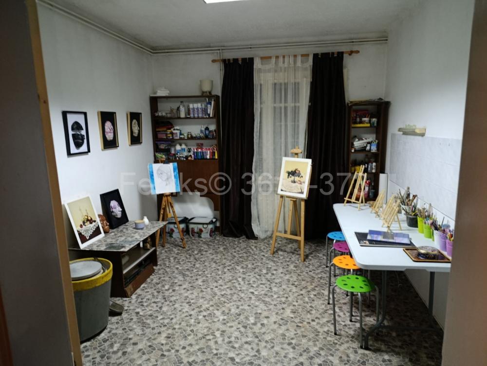 Stan na prodaju u Beogradu, Kneza Miloša, trosoban, 81m2, cena 330000 evra