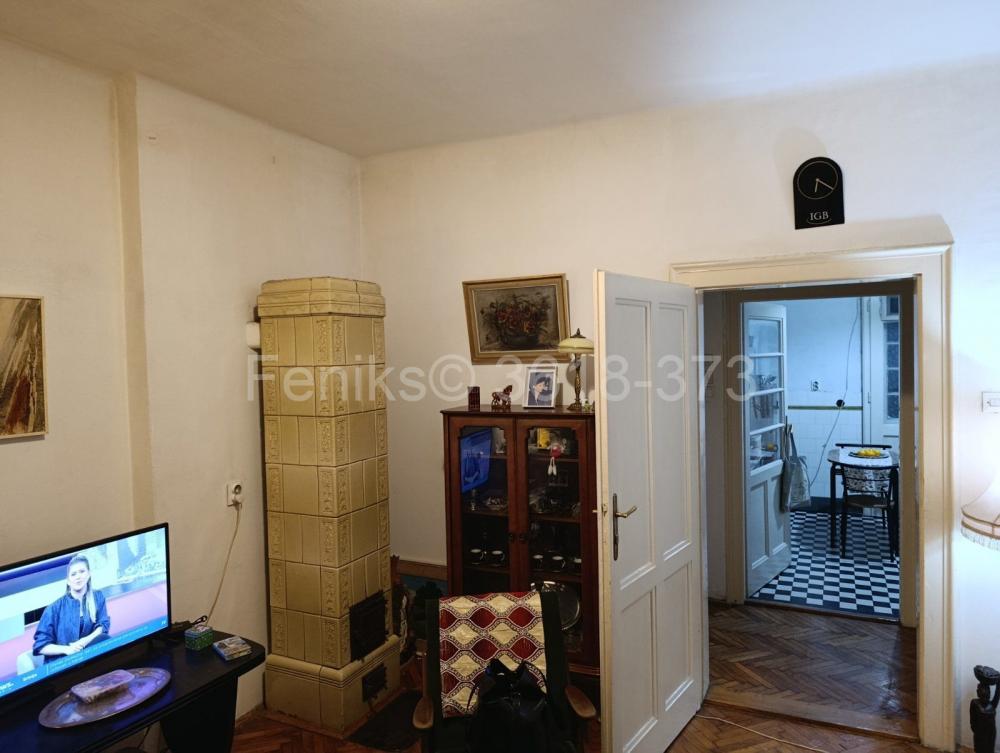 Stan na prodaju u Beogradu, Kneza Miloša, trosoban, 81m2, cena 330000 evra