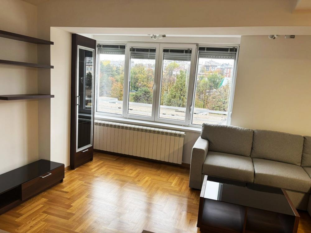 Stan na prodaju u Beogradu, Lion, cetvorosoban, 84m2, cena 180000 evra