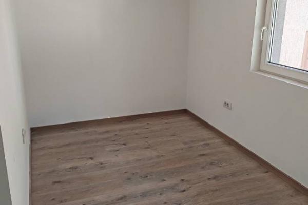 Glavna slika oglasa 270725