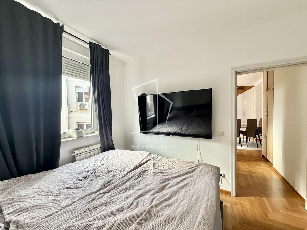 Stan na prodaju u Beogradu, Pašino brdo, cetvorosoban, 65m2, cena 338000 evra