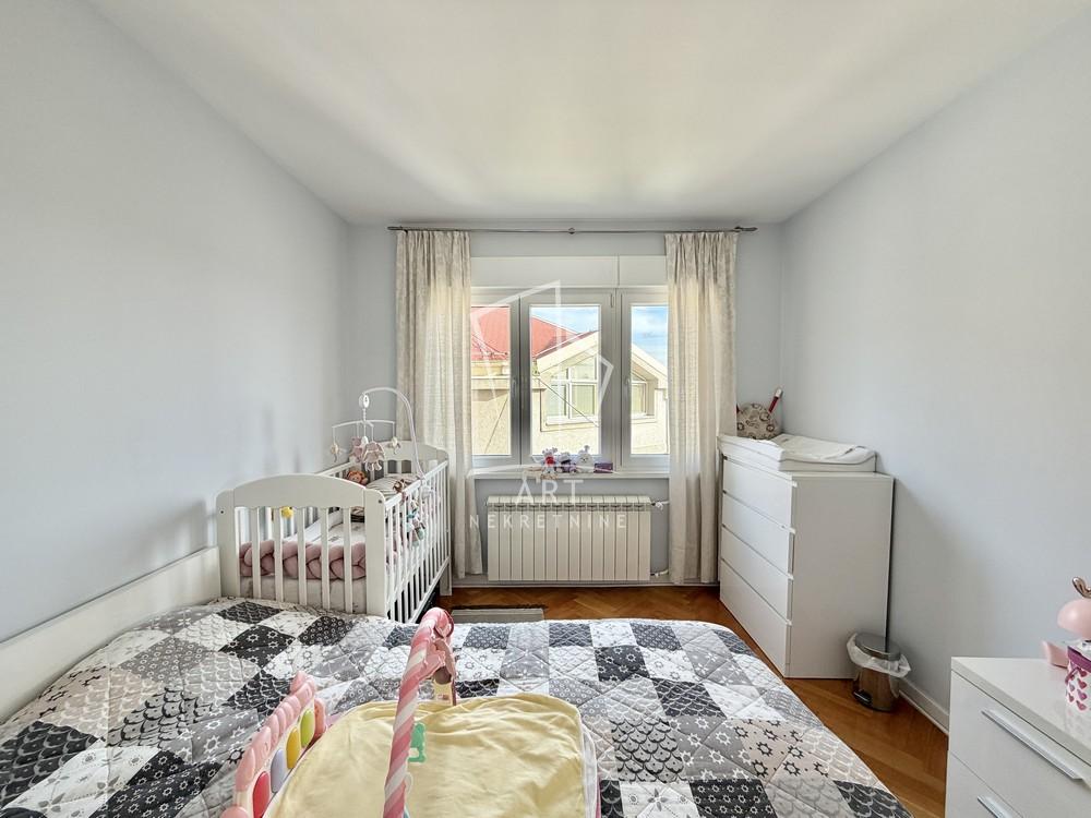 Stan na prodaju u Beogradu, Vračar, dvosoban, 56m2, cena 265000 evra