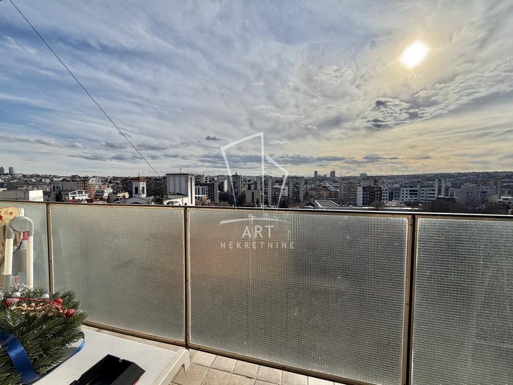 Stan na prodaju u Beogradu, Vračar, dvosoban, 56m2, cena 265000 evra