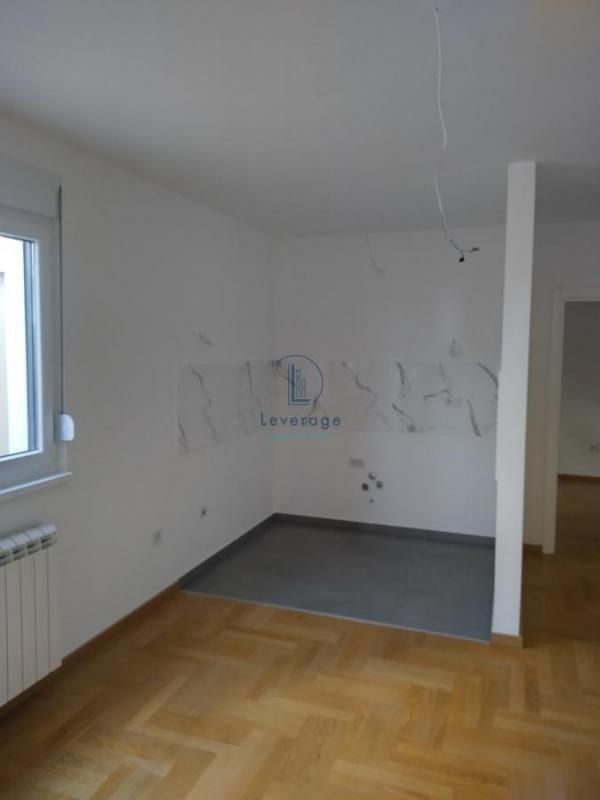 Stan na prodaju u Beogradu, Mirijevo, dvoiposoban, 58m2, cena 126000 evra