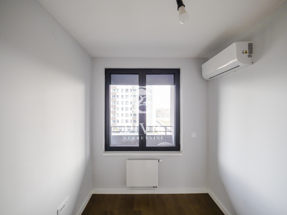 Stan na prodaju u Beogradu, Novi Beograd blok 58, cetvorosoban, 83m2, cena 390000 evra