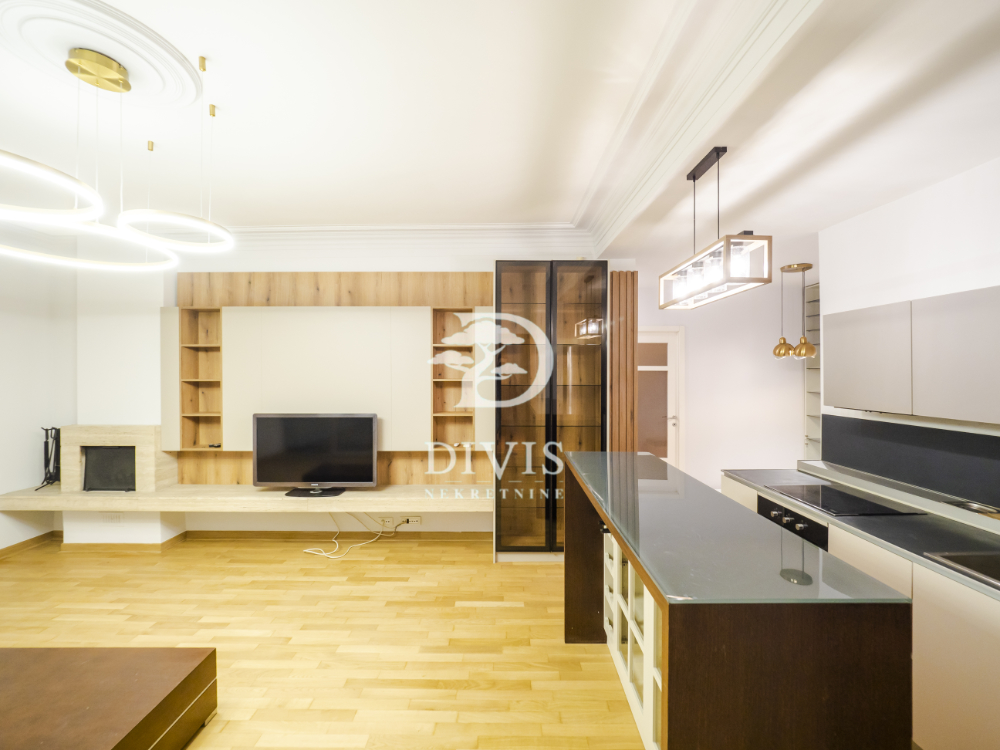 Stan na prodaju u Beogradu, Krunski venac, cetvorosoban, 105m2, cena 485000 evra