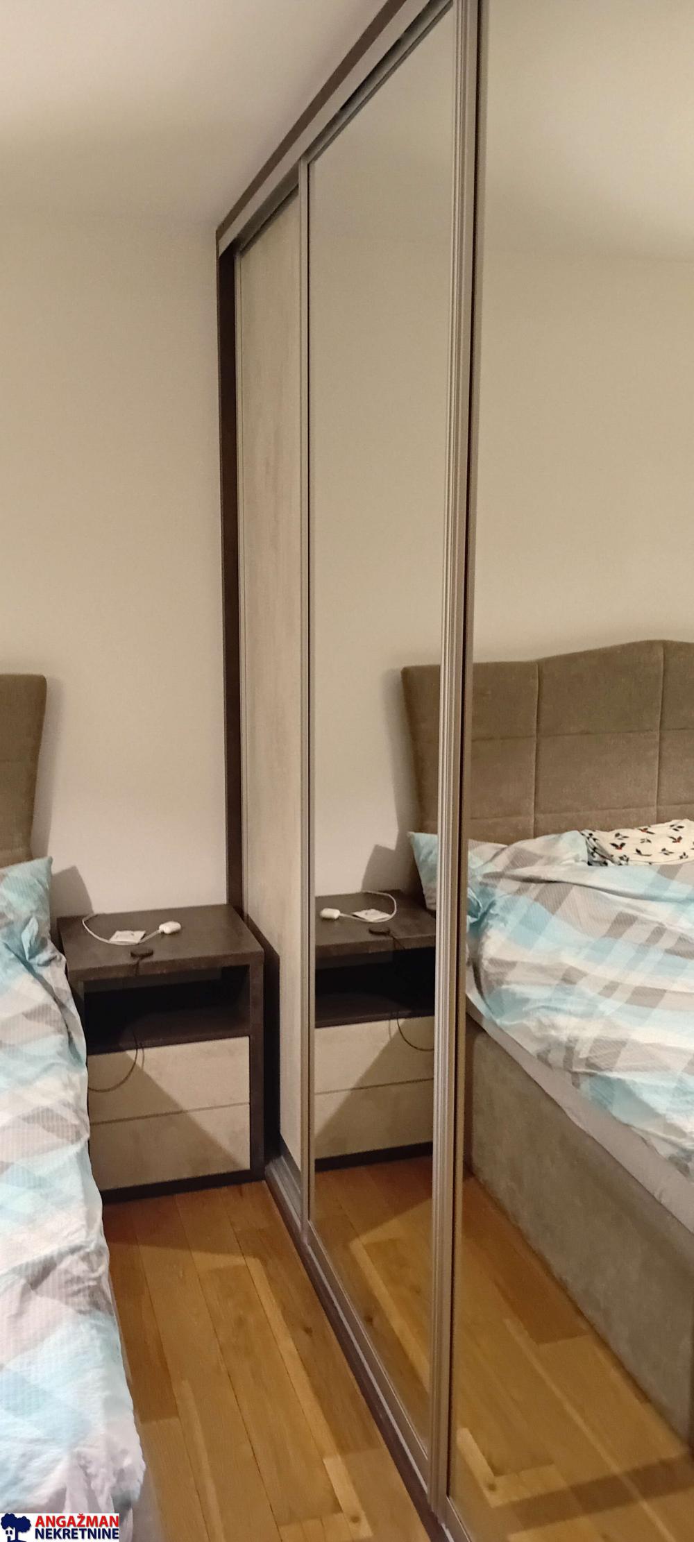 Stan na prodaju u Beogradu, Dorćol, cetvorosoban, 75m2, cena 370000 evra