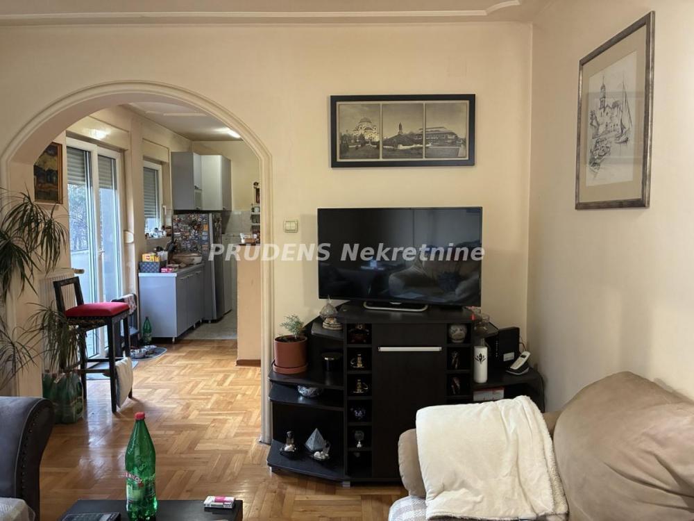 Stan na prodaju u Beogradu, Medaković 1, trosoban, 80m2, cena 210000 evra