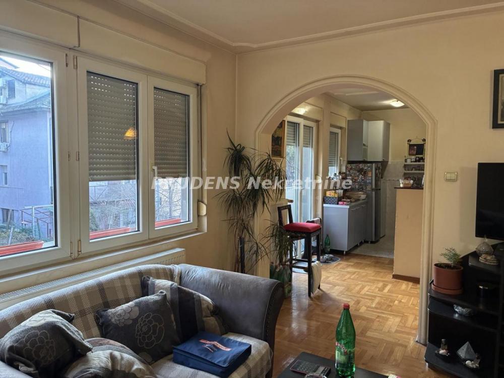 Stan na prodaju u Beogradu, Medaković 1, trosoban, 80m2, cena 210000 evra