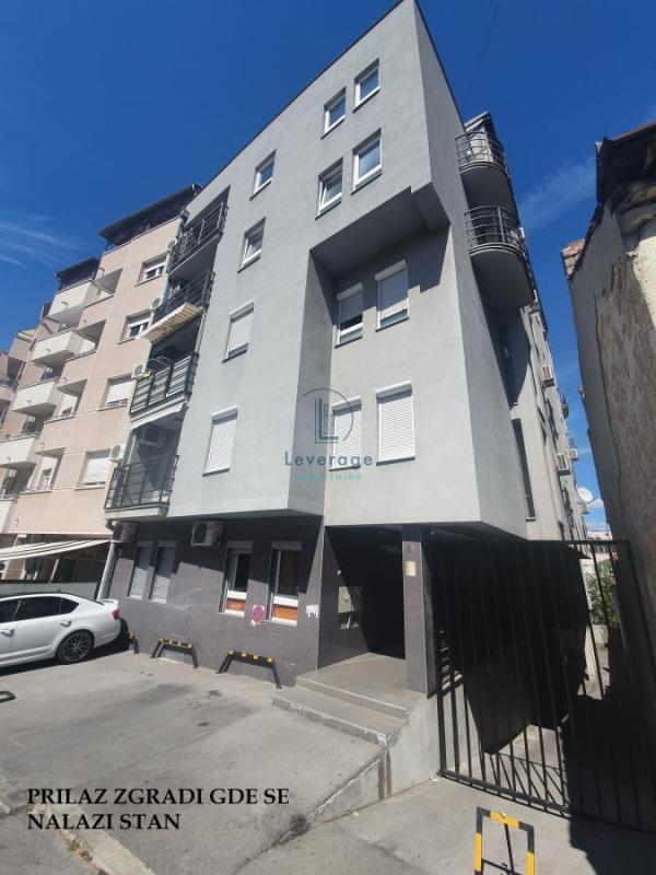 Stan na prodaju u Beogradu, Đeram pijaca, 160m2, cena 390000 evra