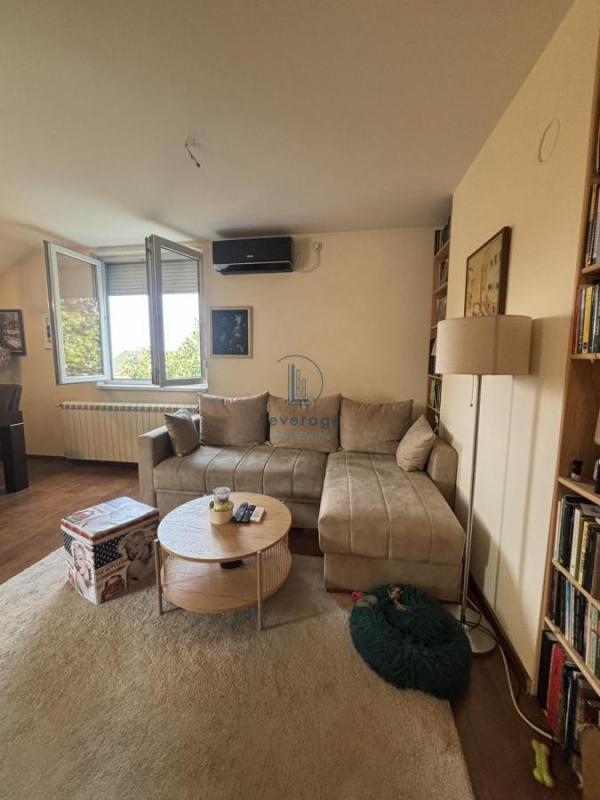 Stan na prodaju u Beogradu, Banovo brdo, cetvorosoban, 58m2, cena 162000 evra