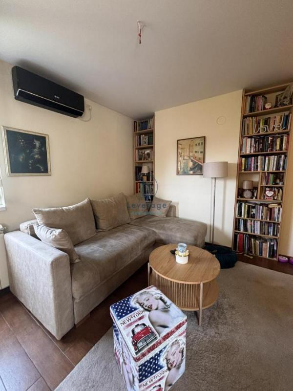 Stan na prodaju u Beogradu, Banovo brdo, cetvorosoban, 58m2, cena 162000 evra