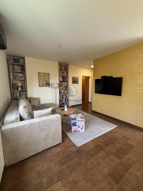 Stan na prodaju u Beogradu, Banovo brdo, cetvorosoban, 58m2, cena 162000 evra