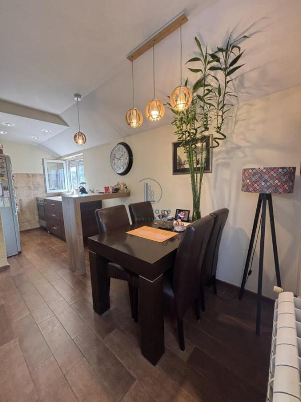 Stan na prodaju u Beogradu, Banovo brdo, cetvorosoban, 58m2, cena 162000 evra