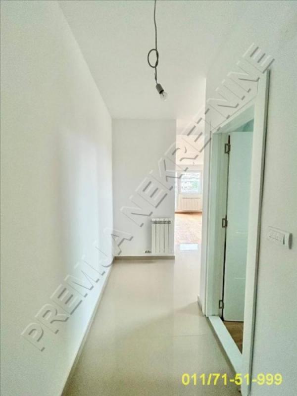 Stan na prodaju u Beogradu, Severni bulevar, trosoban, 45m2, cena 155000 evra