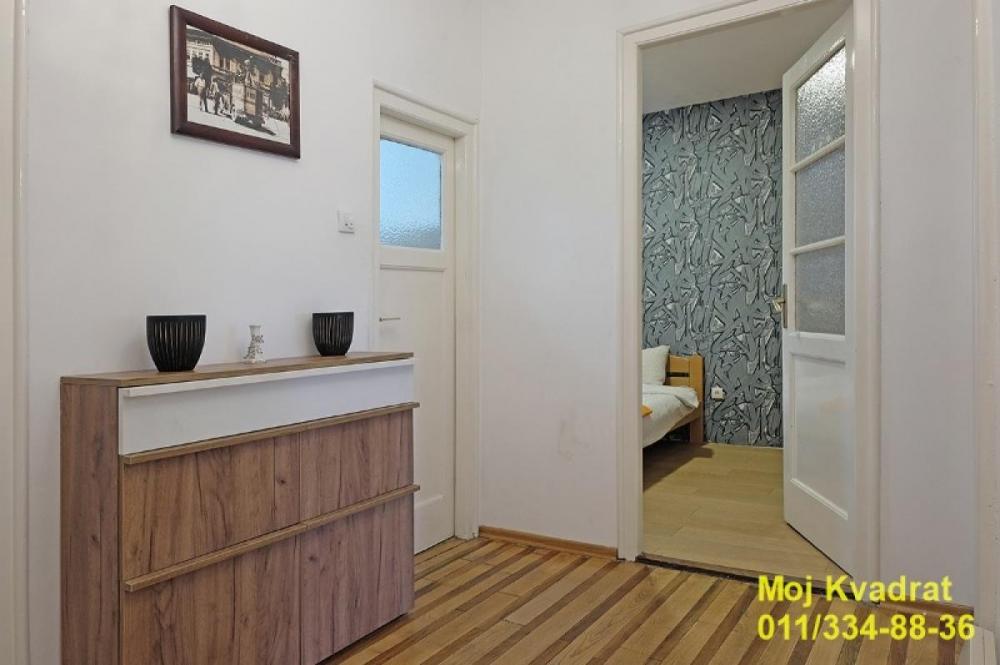 Stan na prodaju u Beogradu, Beograd (Ekonomski fakultet), trosoban, 66m2, cena 225000 evra