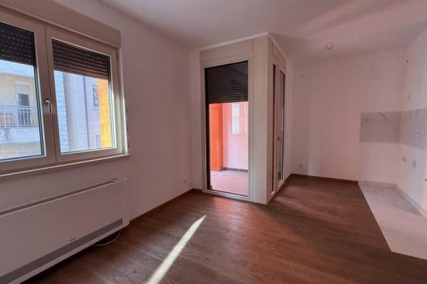 Stan na prodaju u Beogradu, Vračar, jednoiposoban, 41m2, cena 221500 evra